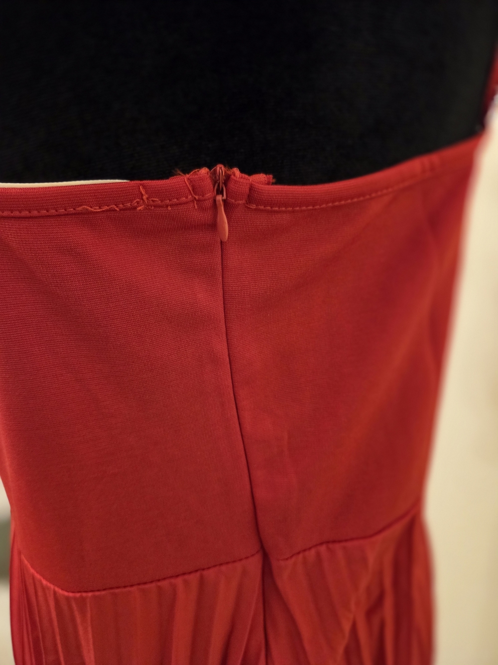Red 3D Flower Pleated Wide Leg Jumpsuit Halter Neck Cocktail Party Size L - Picture 7 of 8